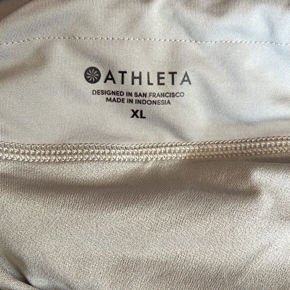 Athleta Print Laser Run Shorts Gray White XL - Picture 4 of 5